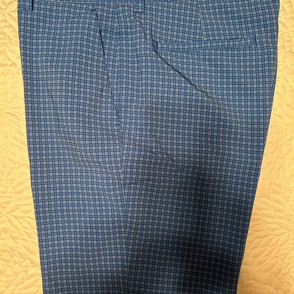 PGA Tour Golf shorts blue pattern in sz 34 - Picture 3 of 3